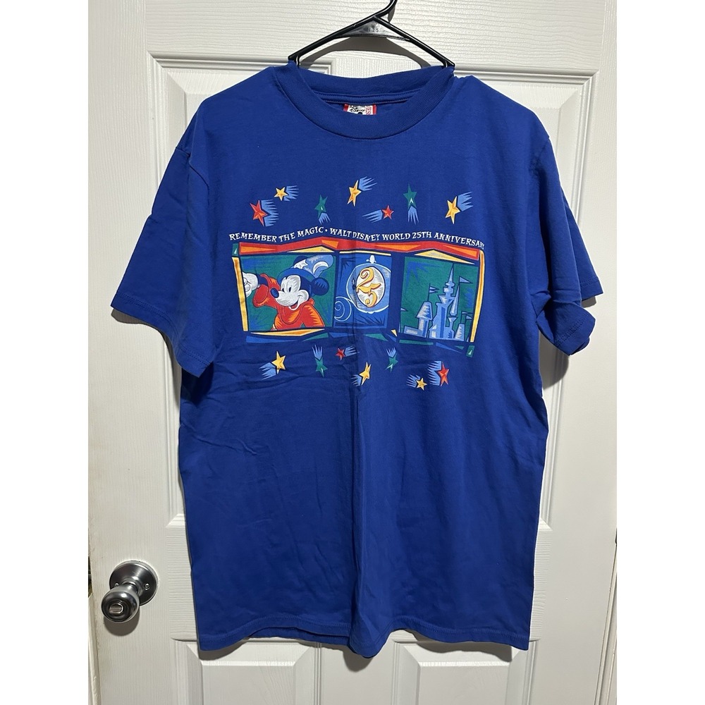 1990s Walt Disney World 25th Anniversary "Remember the Magic" graphic t-shirt L
